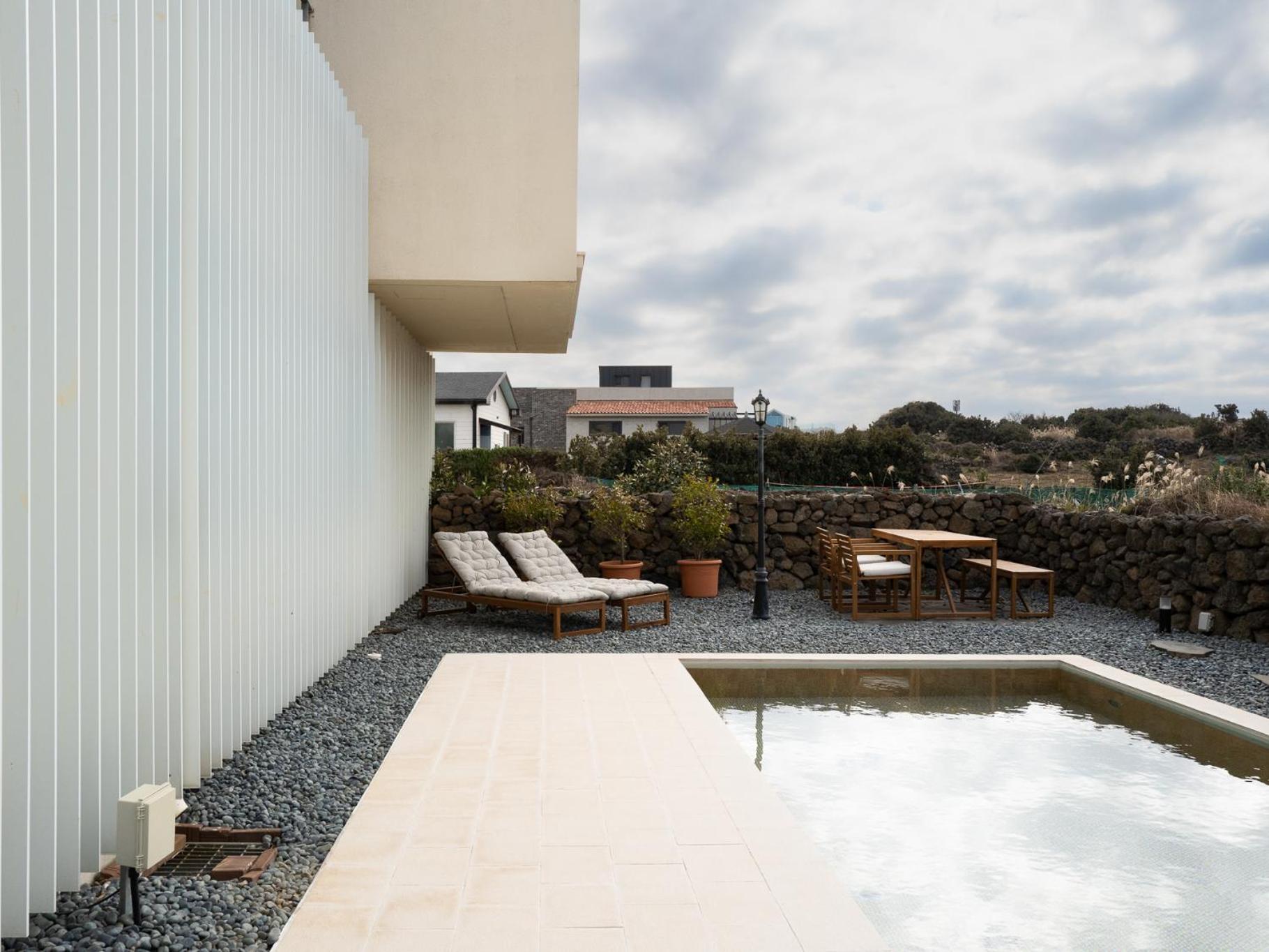 Boutique Pool Villa Namib Jeju Dış mekan fotoğraf